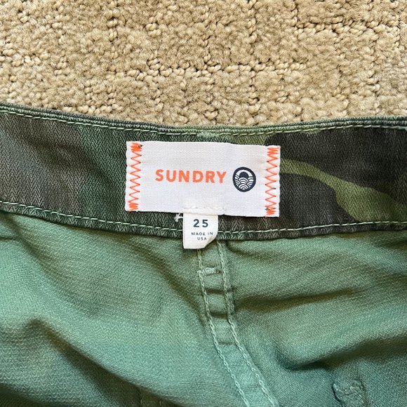 Sundry Camo Star Print Camo Joggers, 25 - Picture 8 of 12